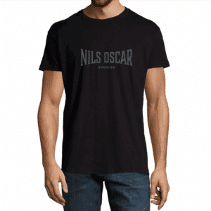 Svart t-shirt med grått tryck